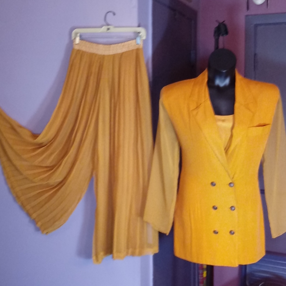 Designs Today Pants Suit